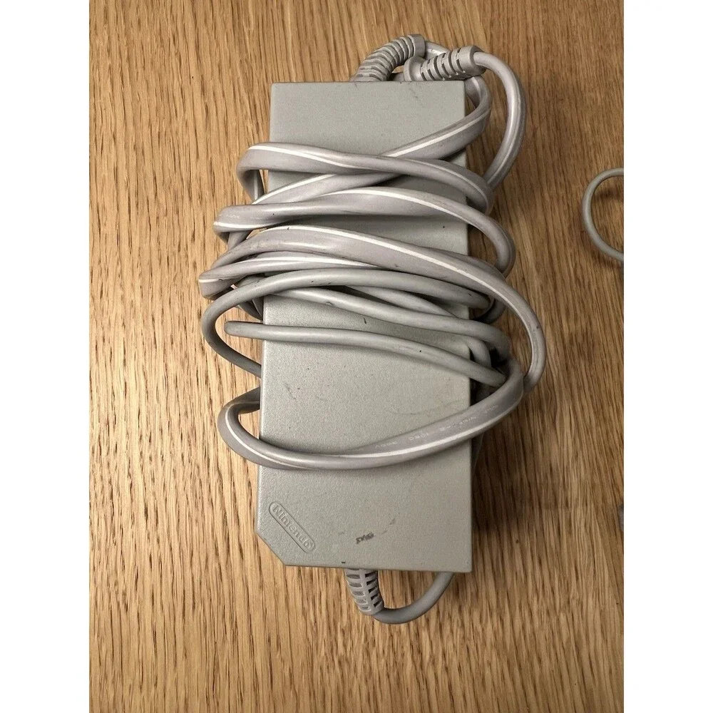 Nintendo Wii AC Adapter, RLV-002 class 2 power supply UNTESTED